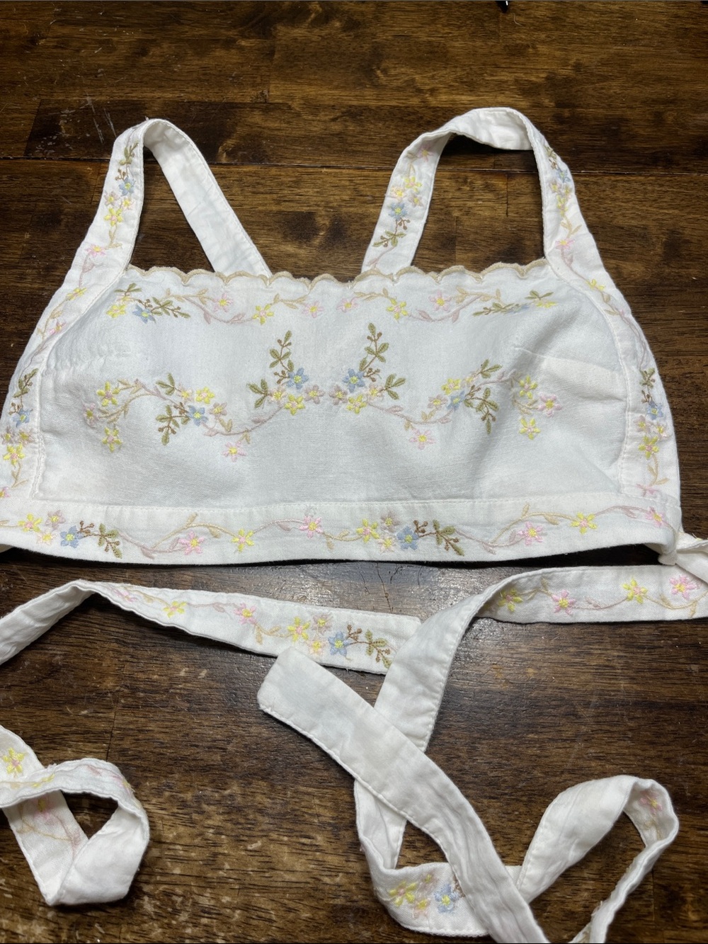 Zara White Embroidered Floral Crop Bralette